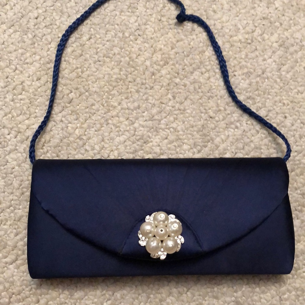 Navy clutch with pearls